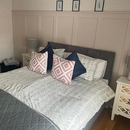 Large Townhouse With Gardens Apartment Kingscourt Luaran gambar