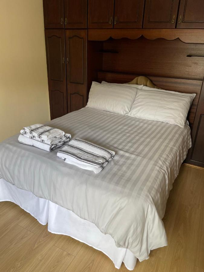 Large Townhouse With Gardens Apartment Kingscourt Luaran gambar