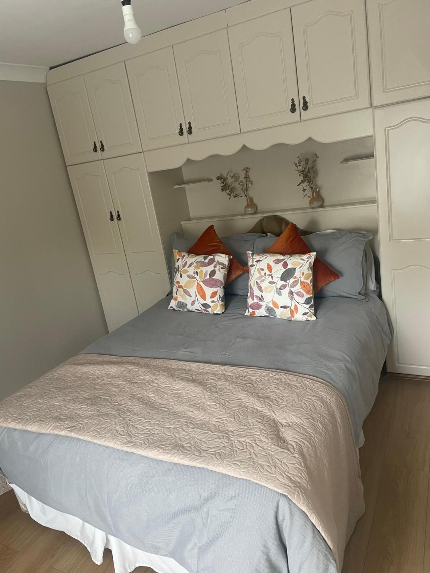 Large Townhouse With Gardens Apartment Kingscourt Luaran gambar